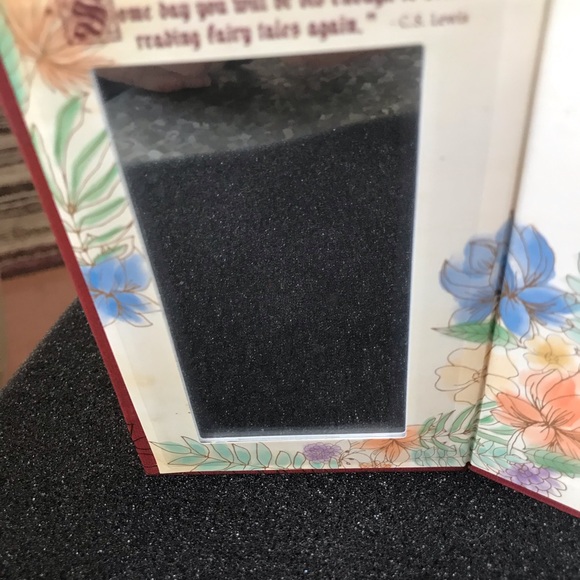 Storybook cosmetics - Picture 4 of 4